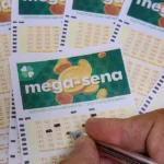 Mega-Sena acumula novamente e prêmio principal vai para R$ 44 milhões