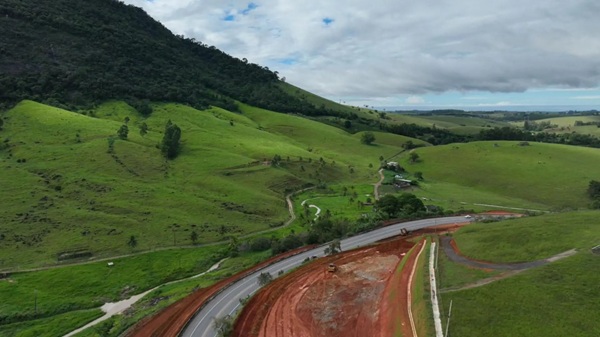 Leia mais sobre o artigo BR 101 será interditada nesta quarta (22) no Sul do ES para detonação de rochas